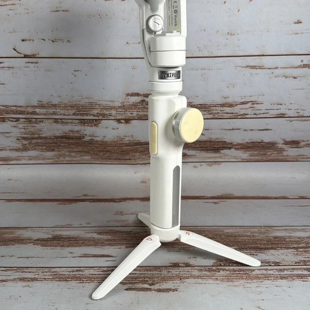 Zhiyun Smooth 4 3-Axis Handheld Gimbal Stabilizer White for Phone Tested